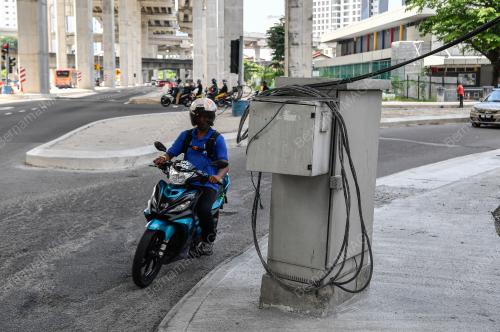 TINJAUAN KABEL ELEKTRIK