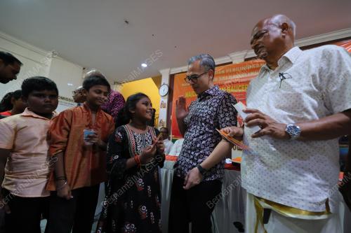 FAHMI FADZIL