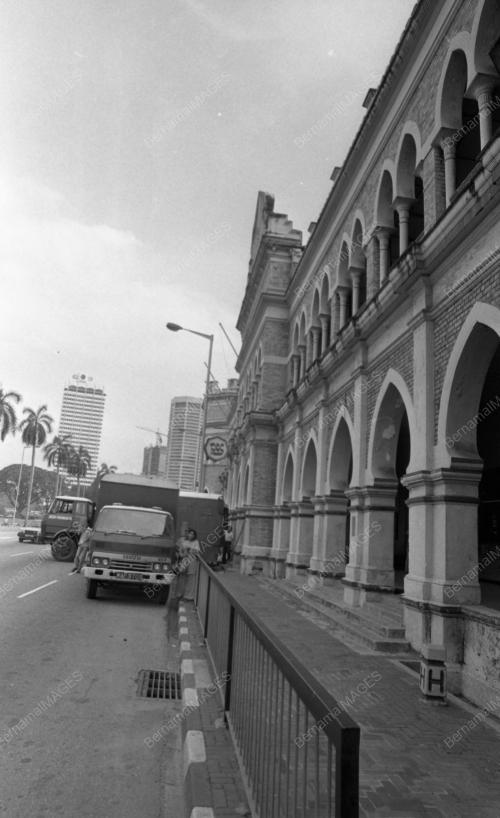 KL24_28012015_PEJABAT_POS