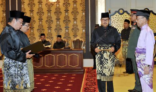 KL24_28062016_AGONG_SUMPAH