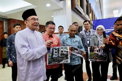 DATUK SERI ANWAR IBRAHIM
