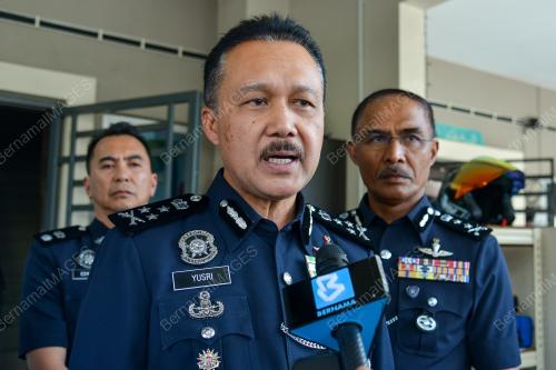 DATUK SERI MOHD YUSRI HASSAN