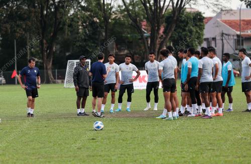 SKUAD BOLA SEPAK B-23
