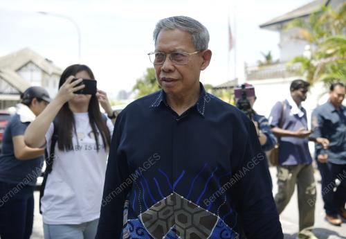 DATUK SERI MUSTAPA MOHAMED