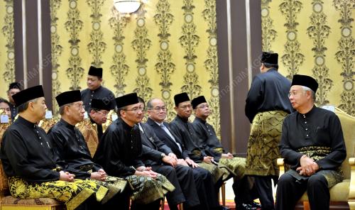 KL24_29072015_AGONG