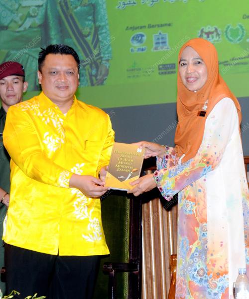 KL24_29092016_RAJA_BUKU