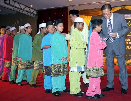 ISMAIL SABRI YAAKOB