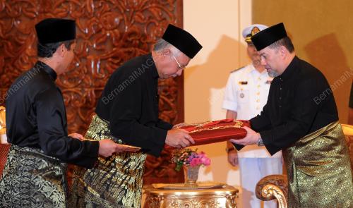 KL24_31012017_AGONG
