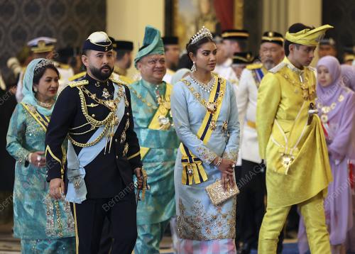 ISTIADAT PERTABALAN YANG DIPERTUAN AGONG KE-17