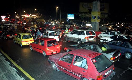 Kereta Terkandas