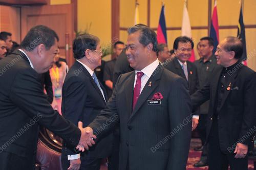 KL25_01032012_AMRI