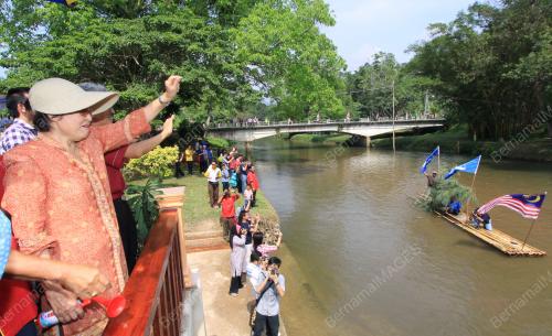 KL25_01072012_PELANCONGAN