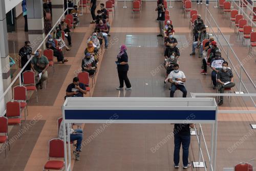 PEMBERIAN VAKSIN PROGRAM CIVac KEPADA PERSONAL BINAAN
