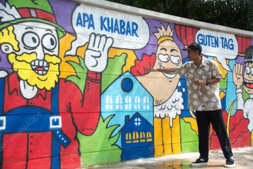 MURAL GRAFFITI