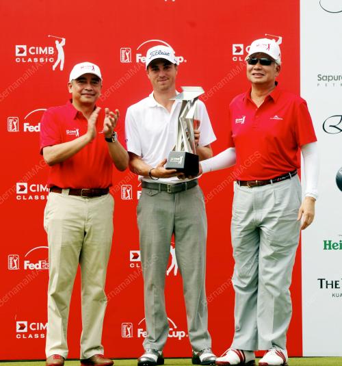 KL25_01112015_GOLF_CIMB