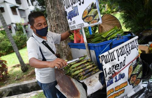 TINJAU PENIAGA KECIL