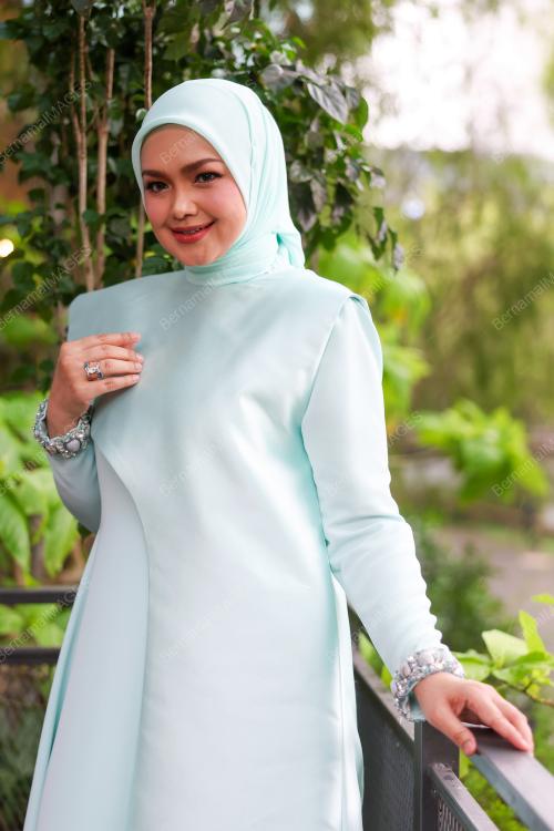 DATUK SERI SITI NURHALIZA