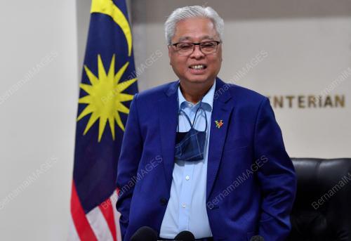 DATUK SERI ISMAIL SABRI YAAKOB
