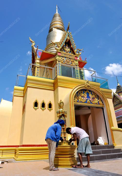 KL25_03052012_PERSIAPAN_WESAK