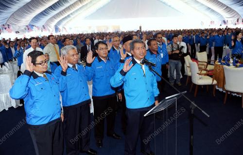 KL25_03092012_TNB