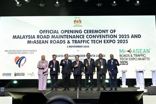 DATUK SERI ALEXANDER NANTA LINGGI