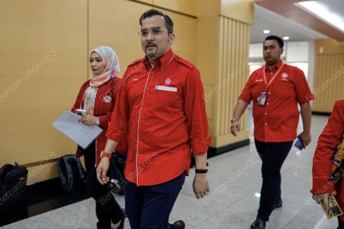 DATUK DR ASYRAF WAJDI DUSUKI