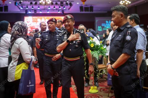 TAN SRI RAZARUDIN HUSAIN