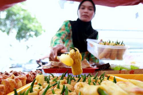 KL25_04072014_RAMADAN