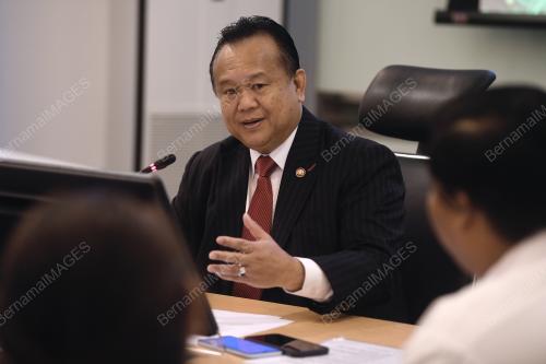 DATUK SERI ALEXANDER NANTA LINGGI