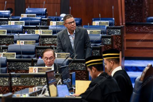 DATUK SERI SAIFUDDIN NASUTION ISMAIL