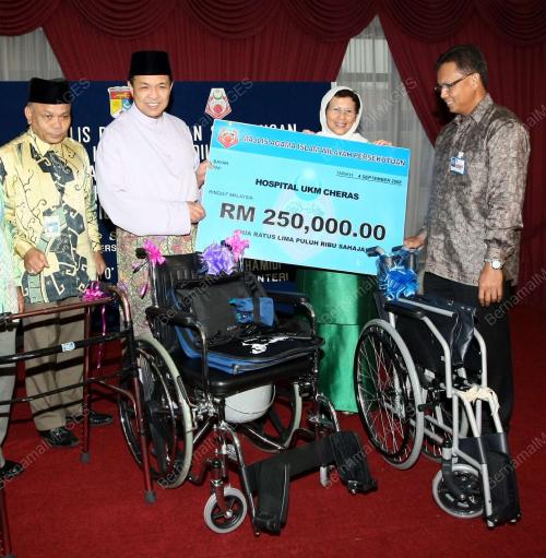 AHMAD ZAHID HAMIDI