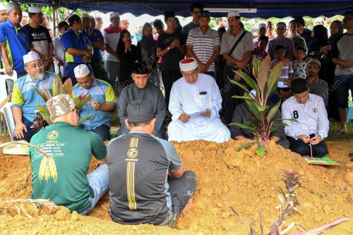 KL25_04112017_JENAZAH