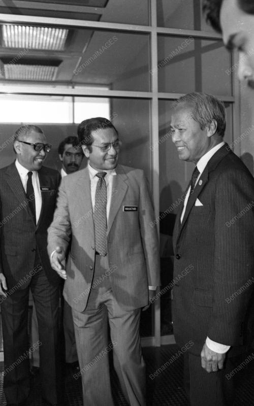 KL25_06032015_PREM_TINSULANONDA