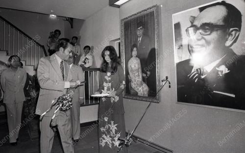 MAHATHIR MOHAMAD
