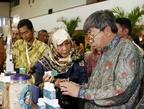 SHARAFUDDIN IDRIS SHAH