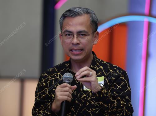 AHMAD FAHMI MOHAMED FADZIL