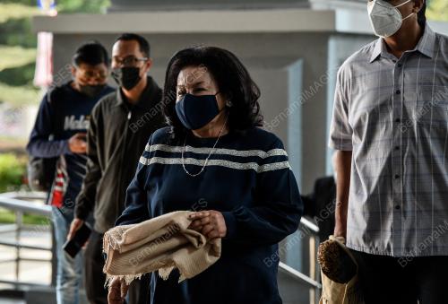DATIN SERI ROSMAH MANSOR