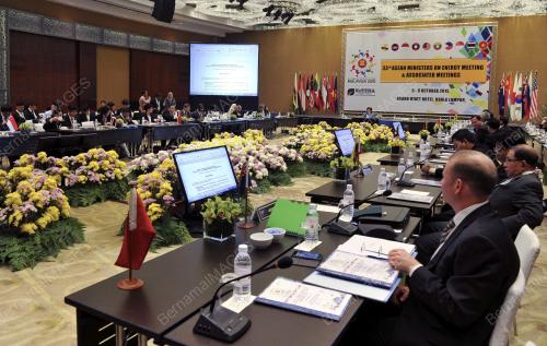 KL25_06102015_ASEAN_KETTHA