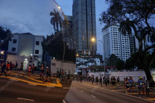 KUALA LUMPUR STANDARD CHARTERED 2024