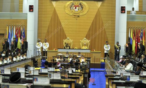KL25_07032016_AGONG_PERLIMAN