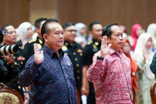 DATUK SERI ALEXANDER NANTA LINGGI