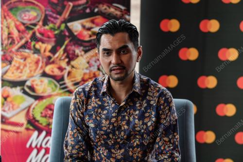 KHAIRUL FIRDAUS AKBAR KHAN