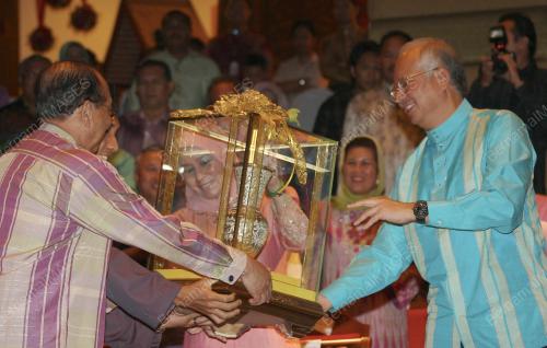 MOHD NAJIB TUN RAZAK