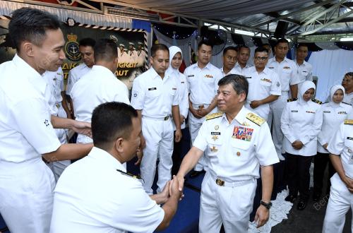 KL25_08102018_TLDM_BN201810070187