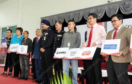 KL25_08112016_OCBC