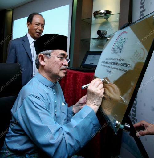ABDULLAH AHMAD BADAWI