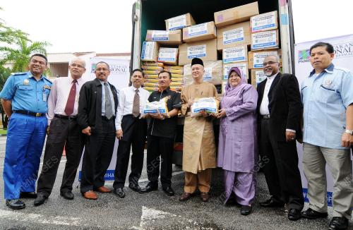 KL25_09012015_SUMBANGAN_BANJIR_JPAM
