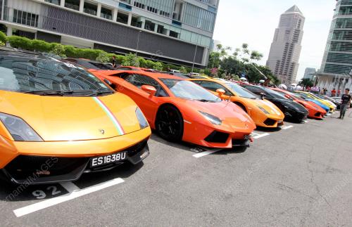 KL25_09052013_LAMBO