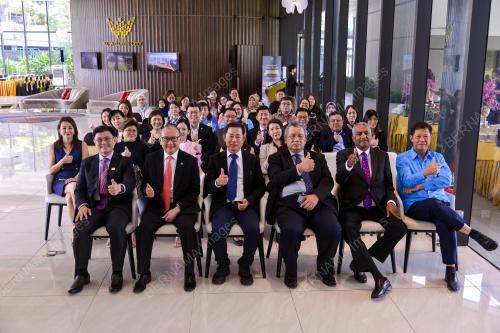 DATUK DR COLIN LEE