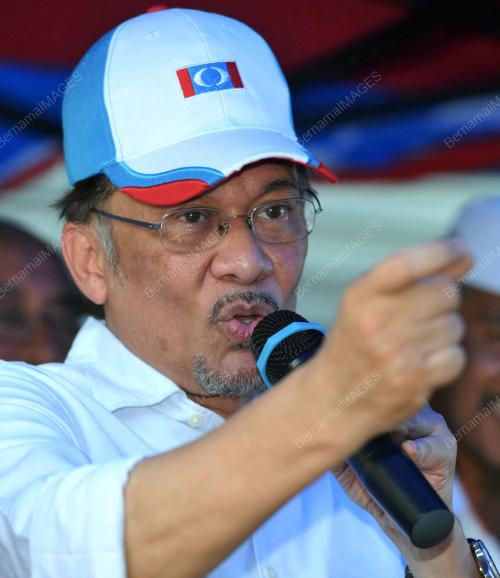 KL25_09082014_ANWAR